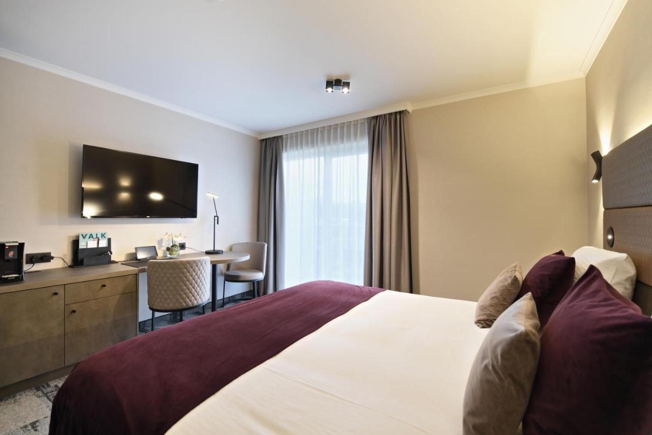 Hotel Charleroi Airport - Van Der Valk Esterno foto