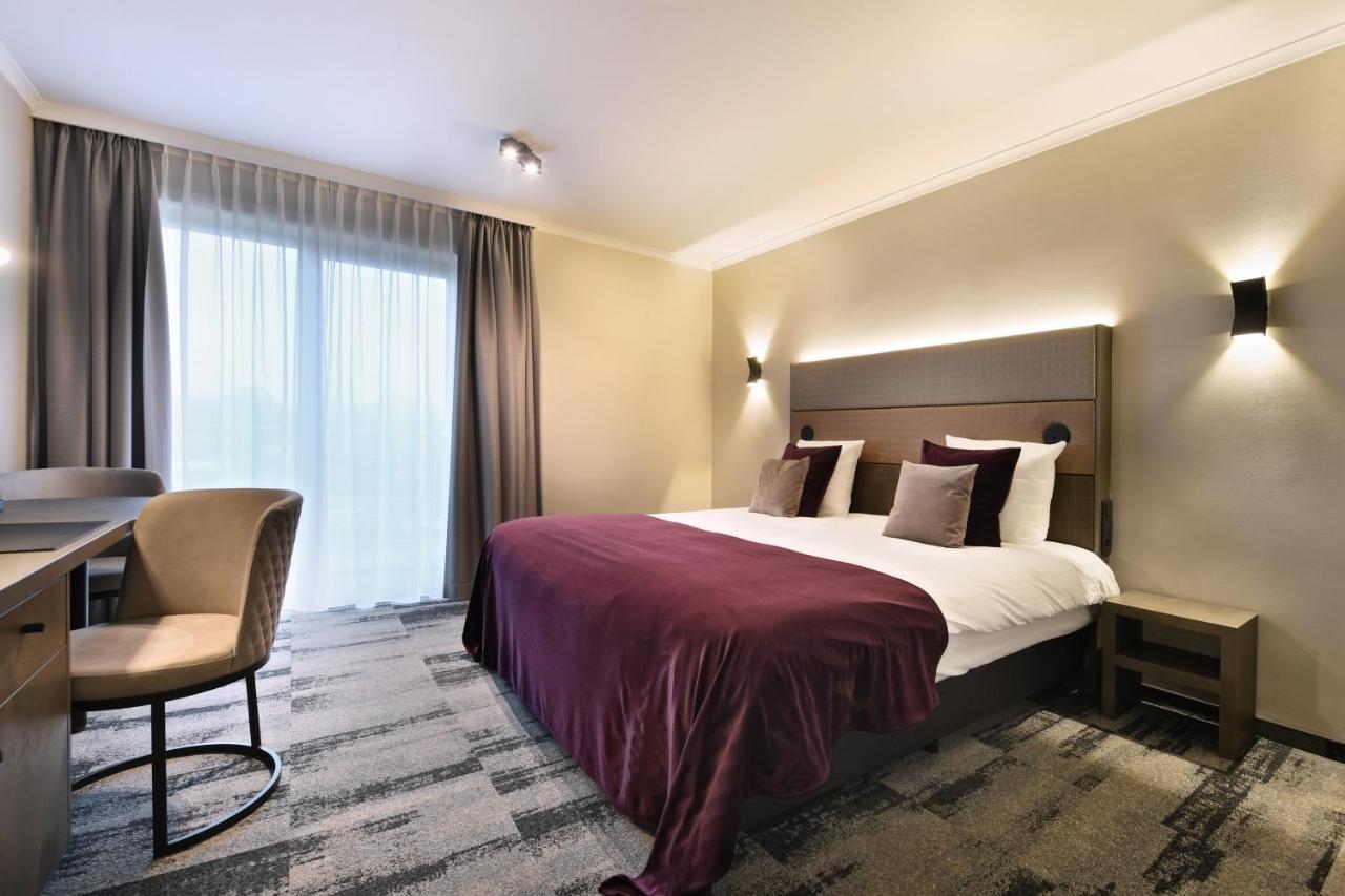 Hotel Charleroi Airport - Van Der Valk Esterno foto