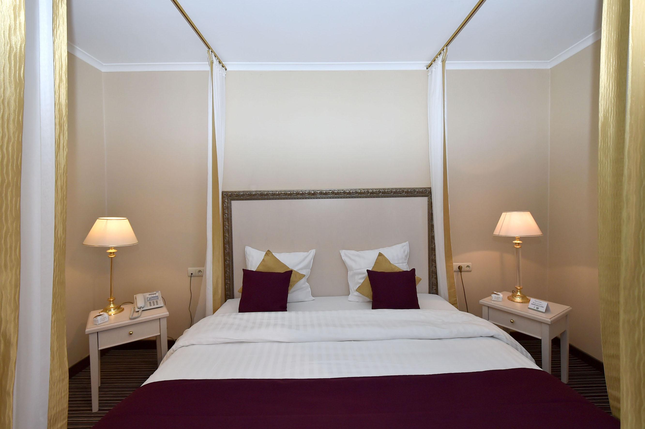 Hotel Charleroi Airport - Van Der Valk Esterno foto